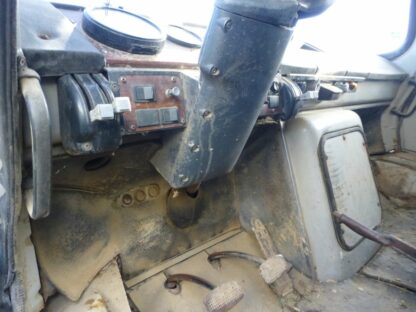 Camion porteur BERLIET GLR  Benne céréalière. – Image 18