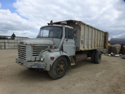 Camion porteur BERLIET GLR  Benne céréalière. – Image 26