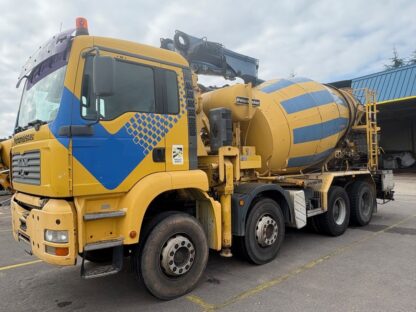 Camion Toupie Pompe - PUMI PUTZMEISTER M 21- sur MAN 8X4.