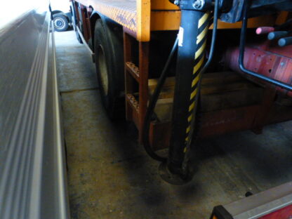 Camion 19T Plateau Grue AR – Image 10