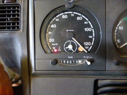 Camion 19T Plateau Grue AR – Image 13