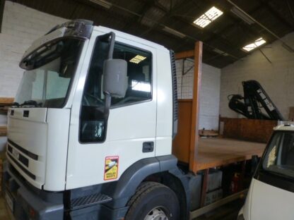 Camion 19T Plateau Grue AR – Image 4