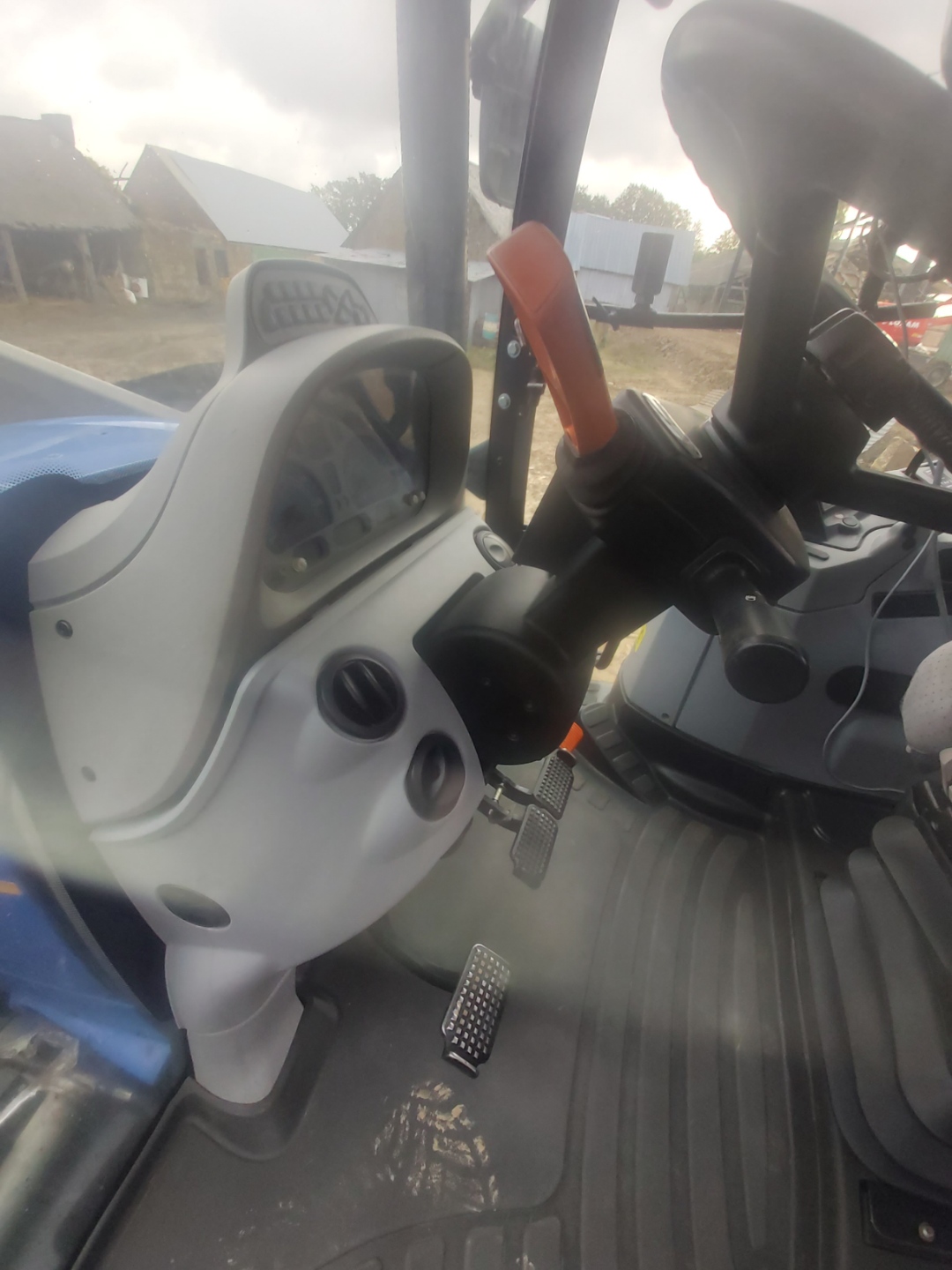 Tracteur Agricole NEW HOLLAND T6-180 – Image 16