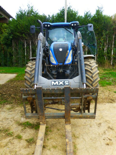 Tracteur Agricole NEW HOLLAND T6-180 – Image 5