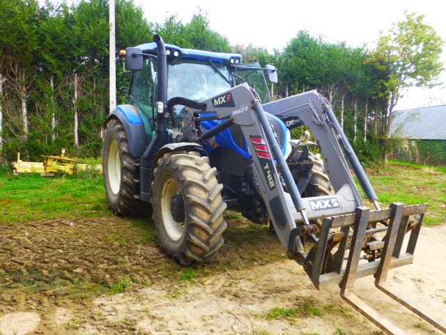 Tracteur Agricole NEW HOLLAND T6-180 – Image 4