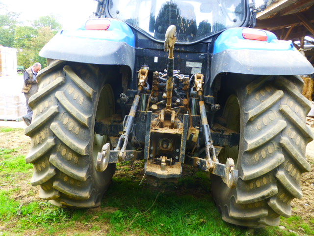 Tracteur Agricole NEW HOLLAND T6-180 – Image 7