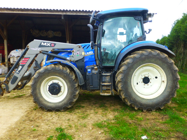 Tracteur Agricole NEW HOLLAND T6-180