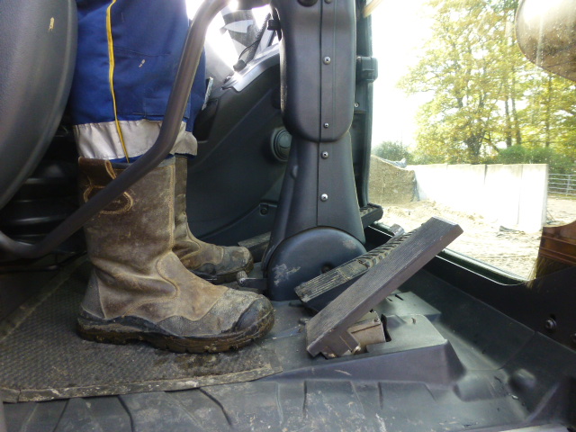 Pelle sur pneus MECALAC 12 MTX -2018- – Image 11