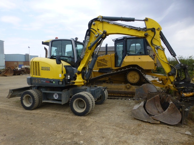 Pelle sur Pneus Wacker-Neuson E W 65