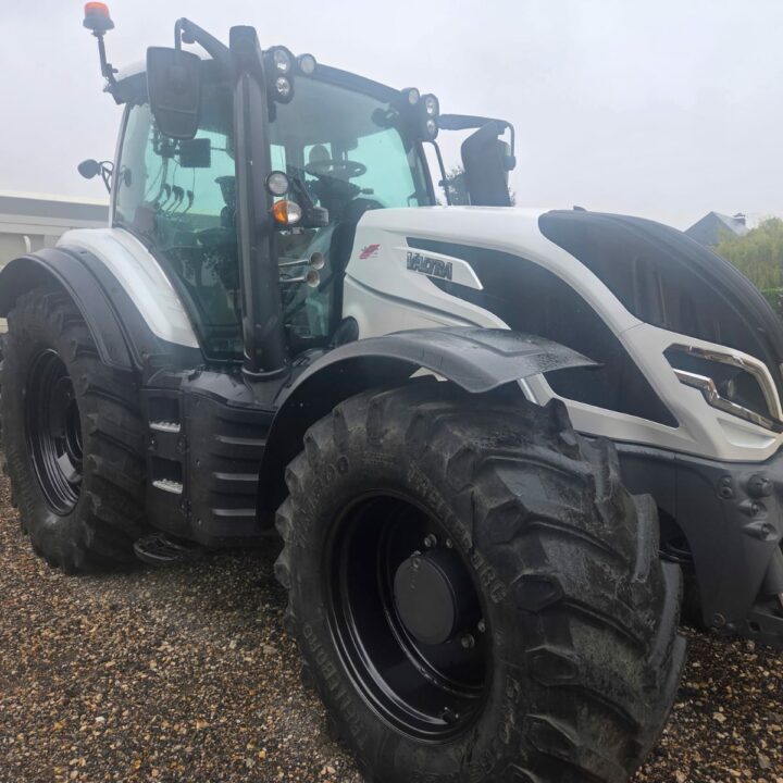 Tracteur Benne VALTRA T 175 + Benne LAMBERT 240