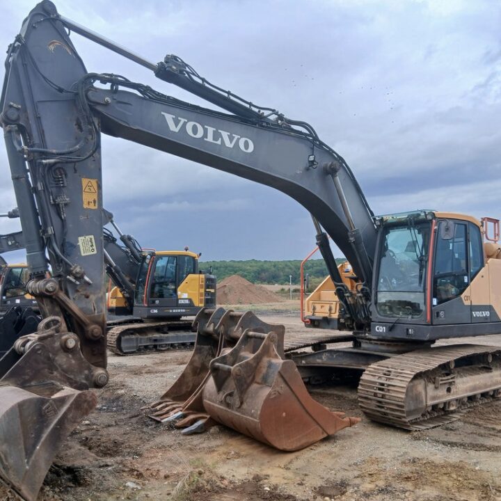Pelle sur chenilles VOLVO  EC 250 EL
