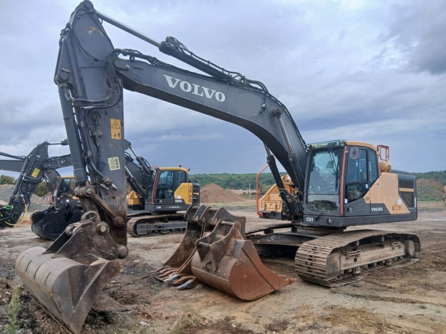 Pelle sur chenilles VOLVO  EC 250 EL